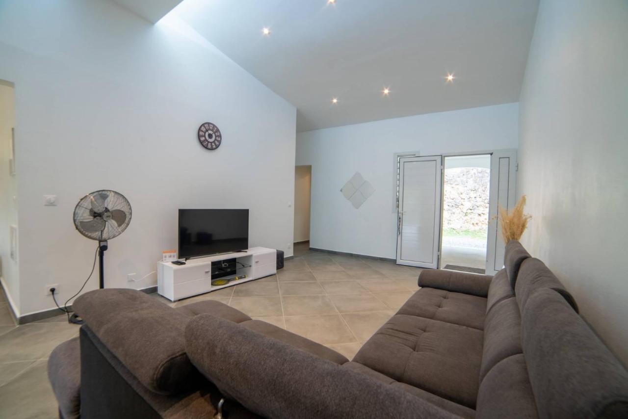Promo ! Charmant Havre De Paix Ventile En Campagne Le Gosier  Exterior foto